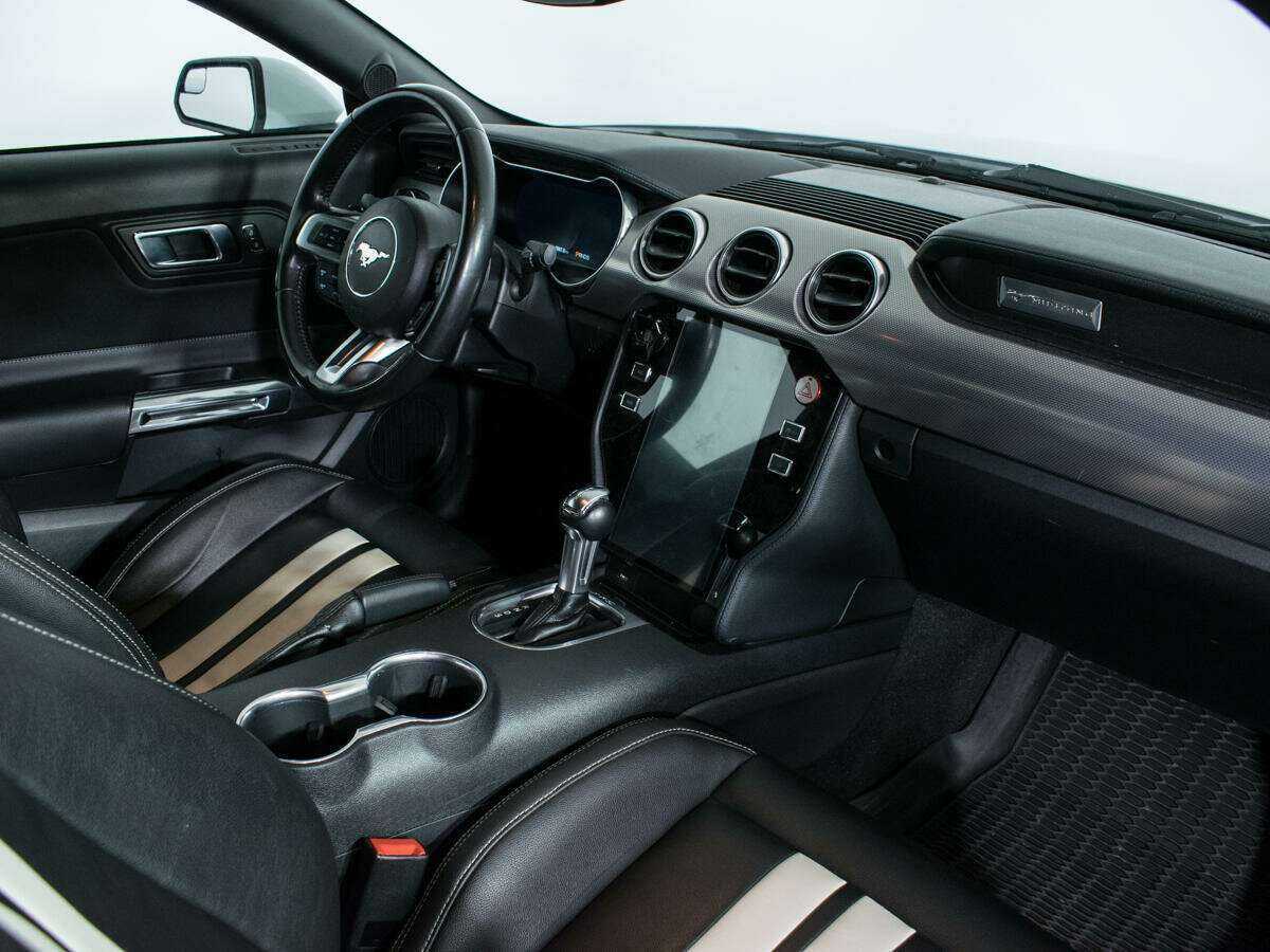 Ford Mustang, 2019 Фото №9