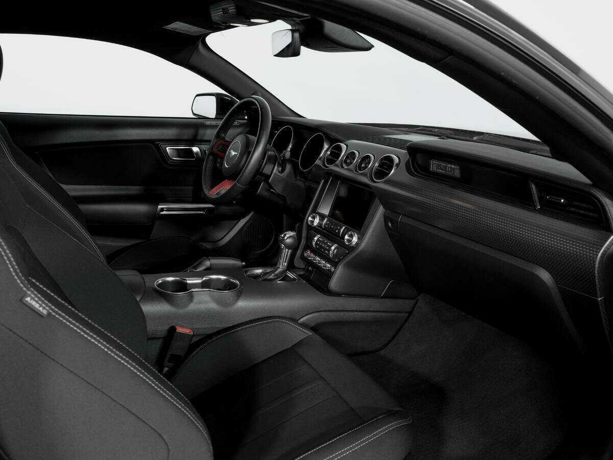 Ford Mustang, 2022 Фото №9