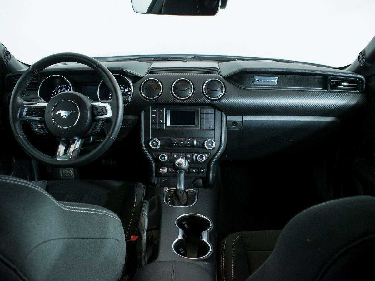 Ford Mustang, 2022 Фото №12