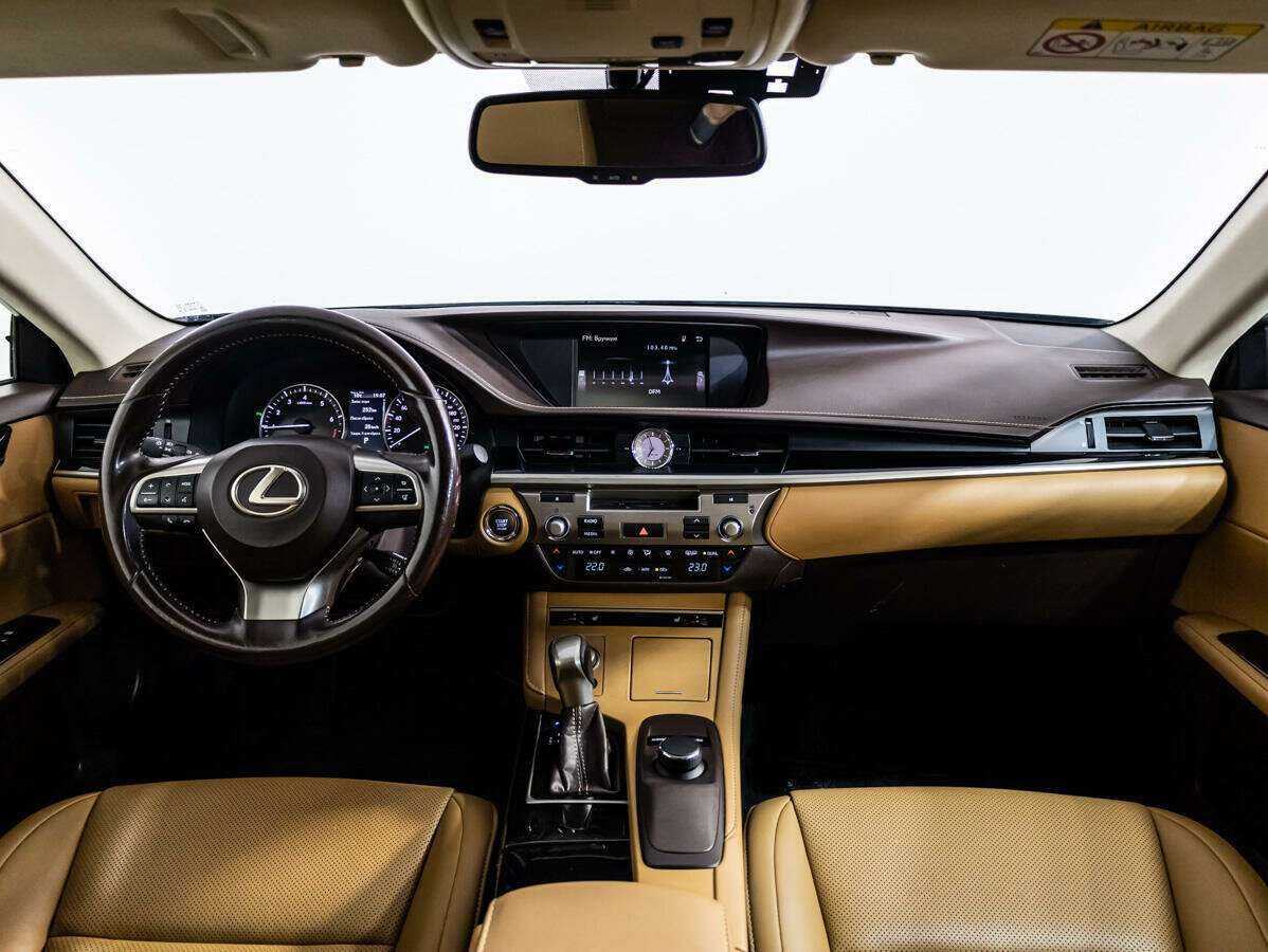 Lexus ES 200, 2016 Фото №9