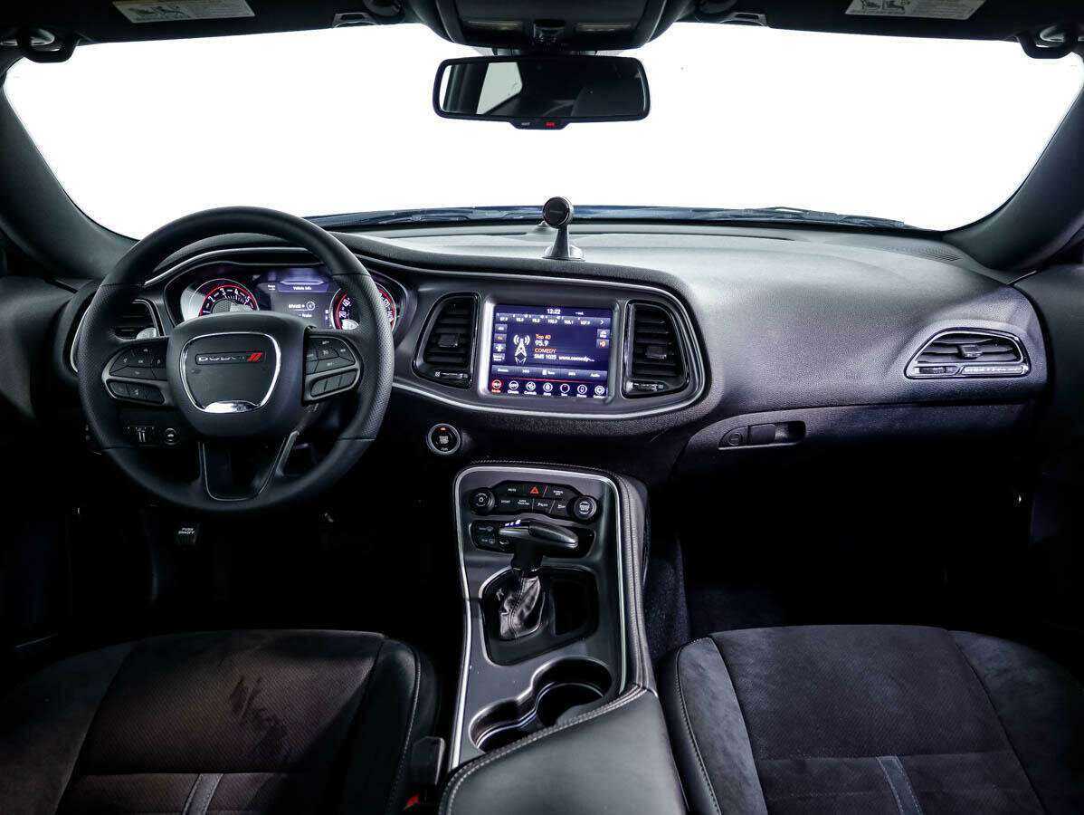 Dodge Challenger, 2020 Фото №9
