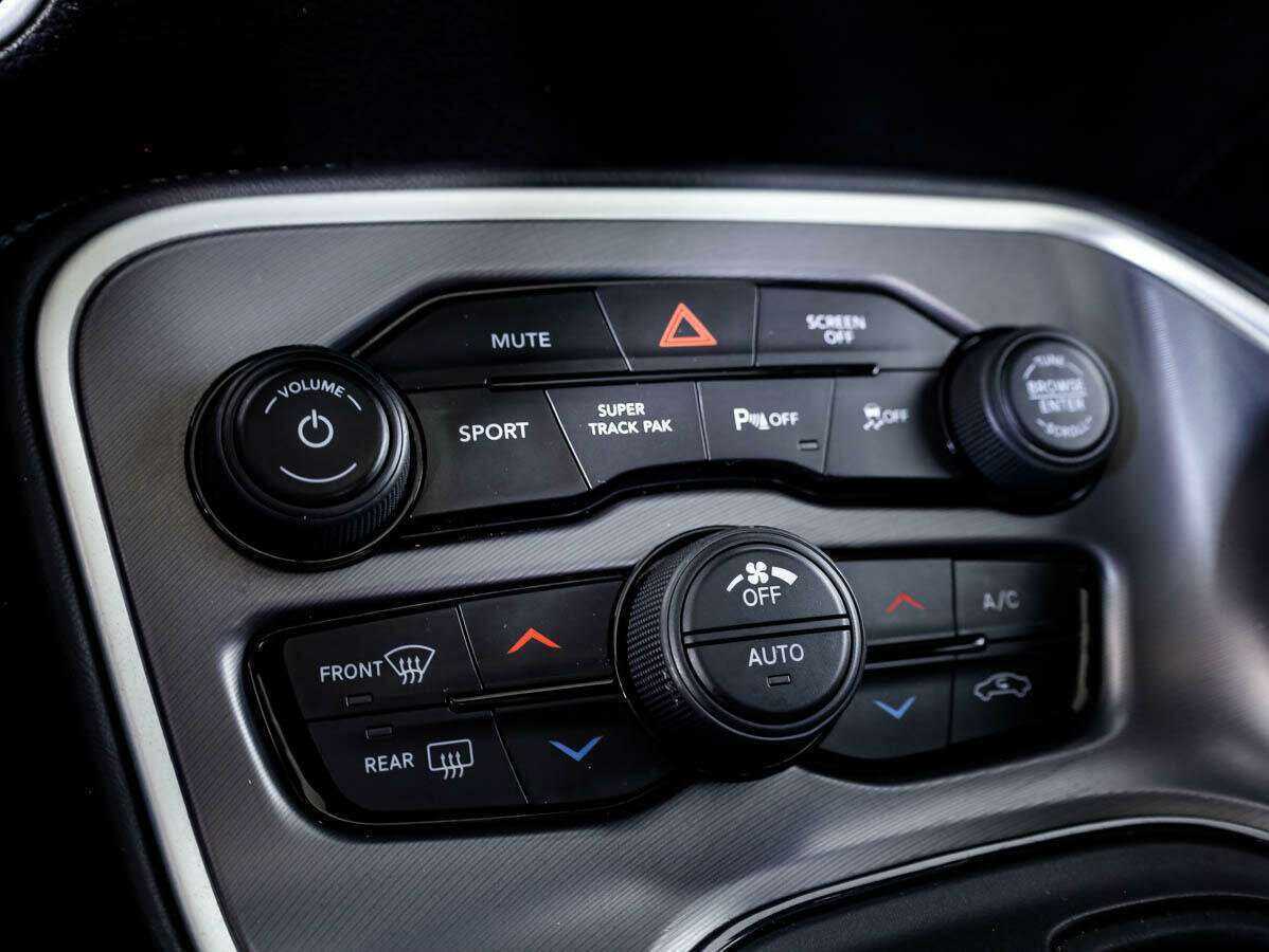 Dodge Challenger, 2020 Фото №19