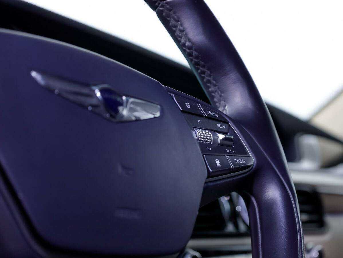 Genesis G90, 2016 Фото №10