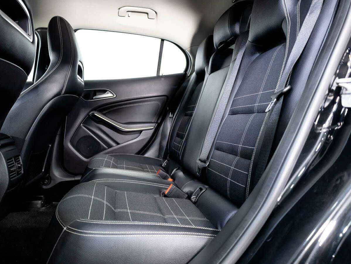 Mercedes-Benz GLA 250, 2014 Фото №13