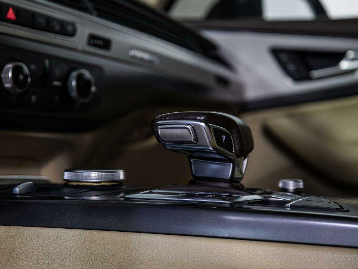 Audi Q7, 2018 Фото №16