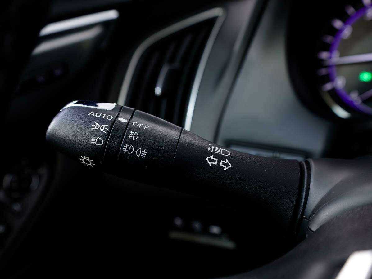 Infiniti Q60, 2021 Фото №15