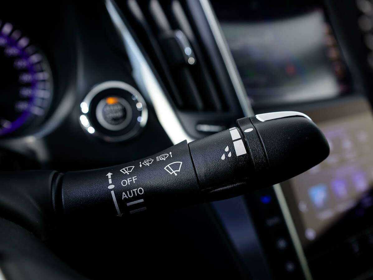 Infiniti Q60, 2021 Фото №16