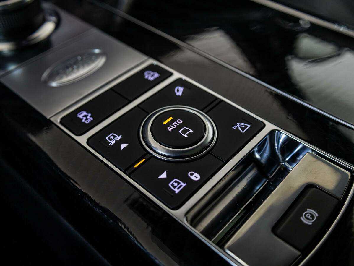 Land Rover Range Rover, 2018 Фото №16