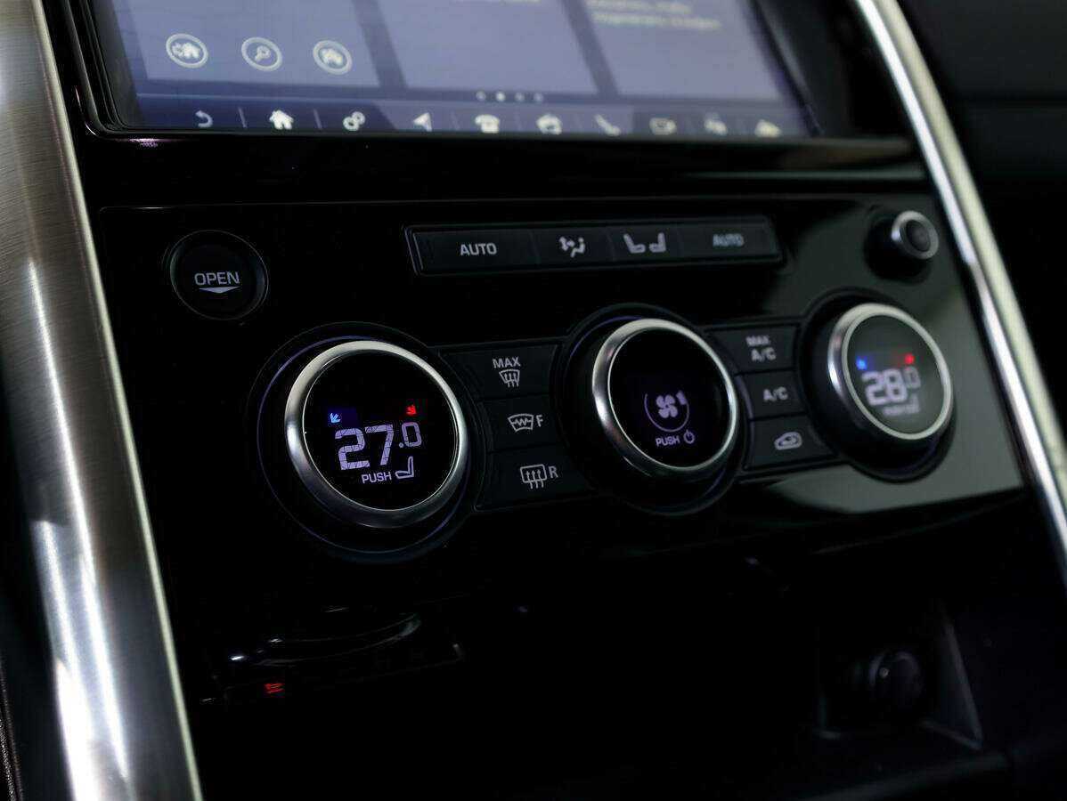 Land Rover Discovery, 2017 Фото №16