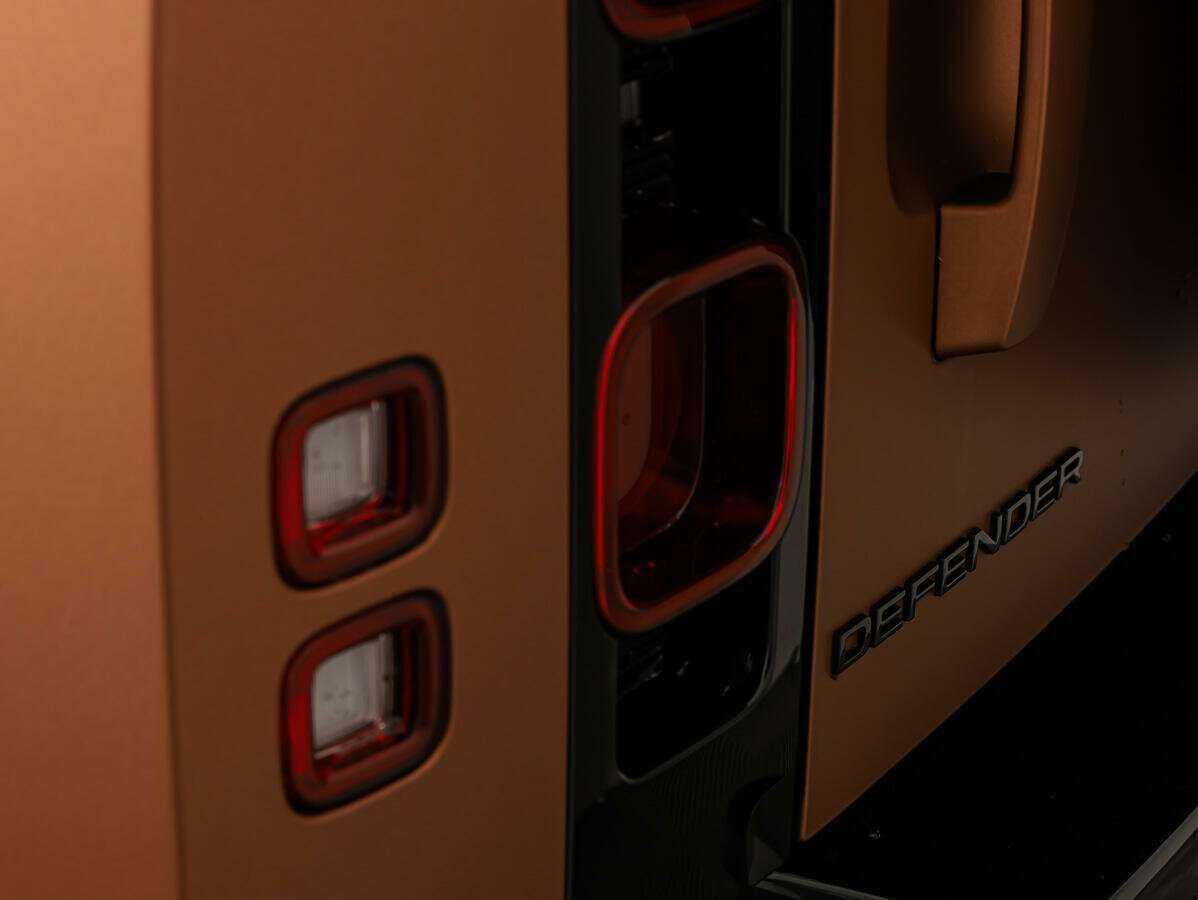 Land Rover Defender 90, 2021 Фото №9
