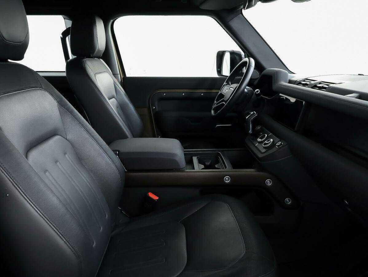 Land Rover Defender 90, 2021 Фото №11