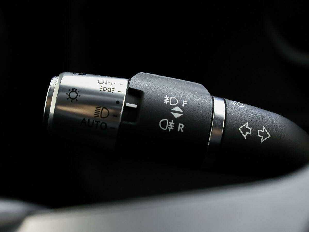 Land Rover Defender 90, 2021 Фото №18