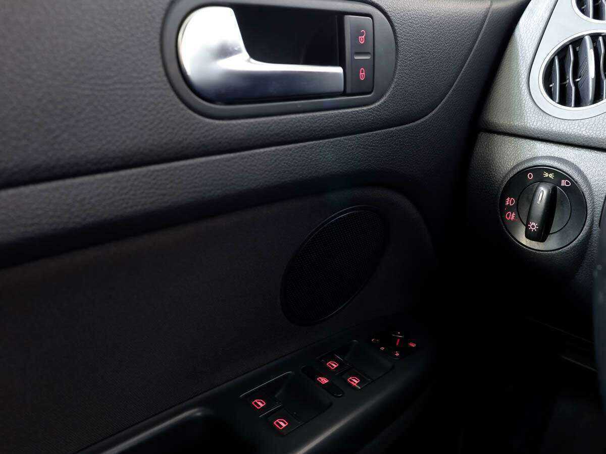 Volkswagen Golf Plus, 2011 Фото №16