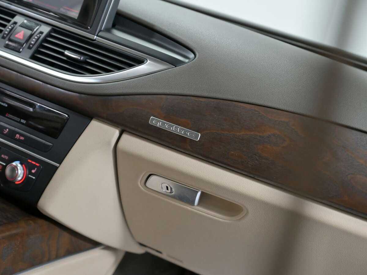 Audi A7, 2011 Фото №12