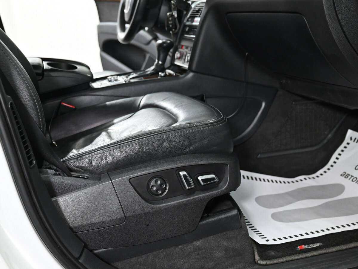 Audi Q7, 2010 Фото №11