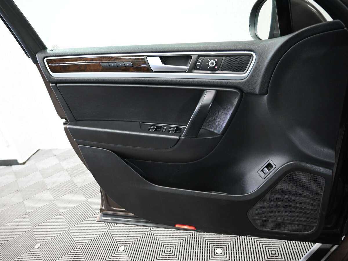 Volkswagen Touareg, 2013 Фото №13