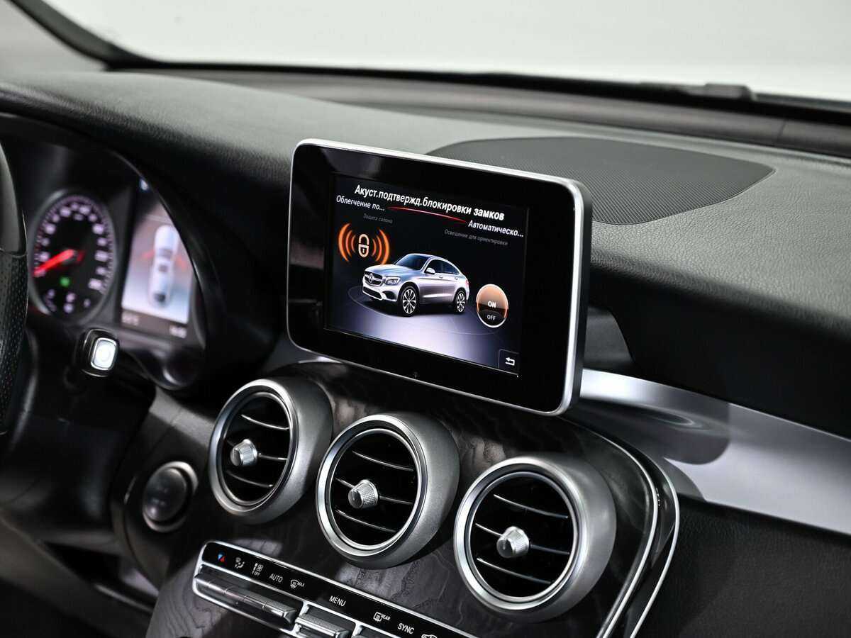 Mercedes-Benz GLC Coupe 250, 2018 Фото №13