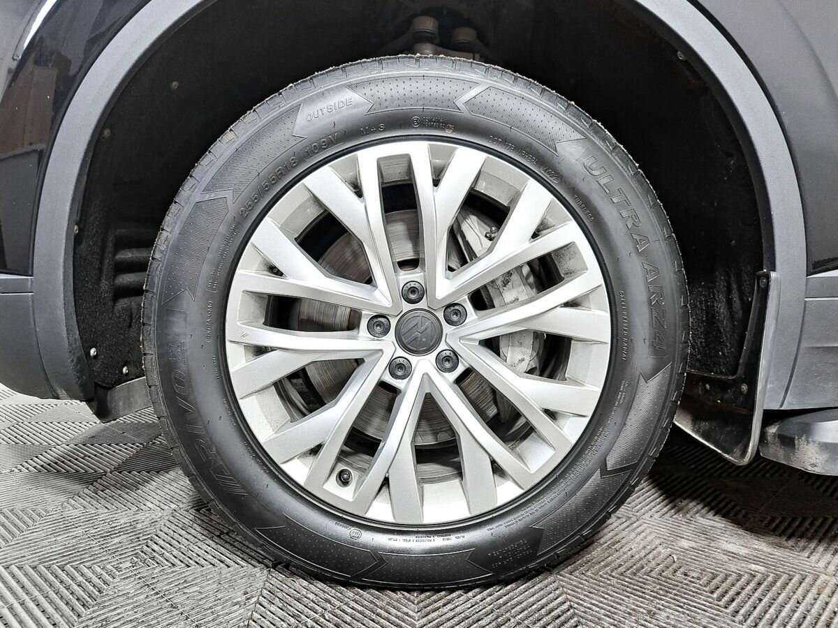 Volkswagen Touareg, 2018 Фото №15