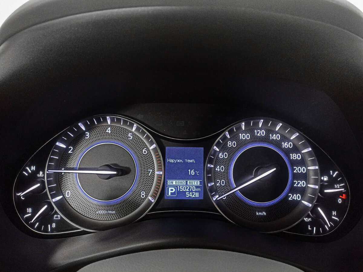 Infiniti QX80, 2016 Фото №13