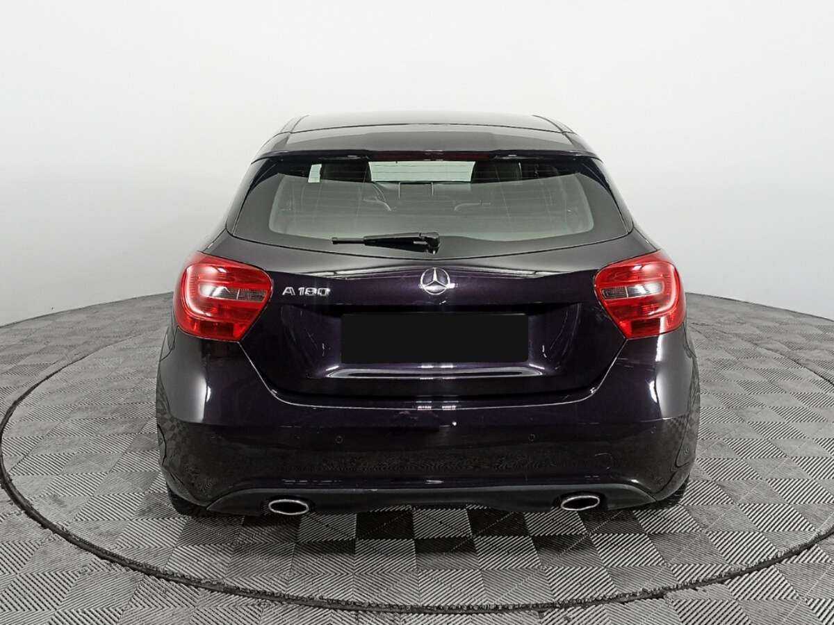 Mercedes-Benz A-Класс 180, 2014 - 130 384 км. | Фото №5