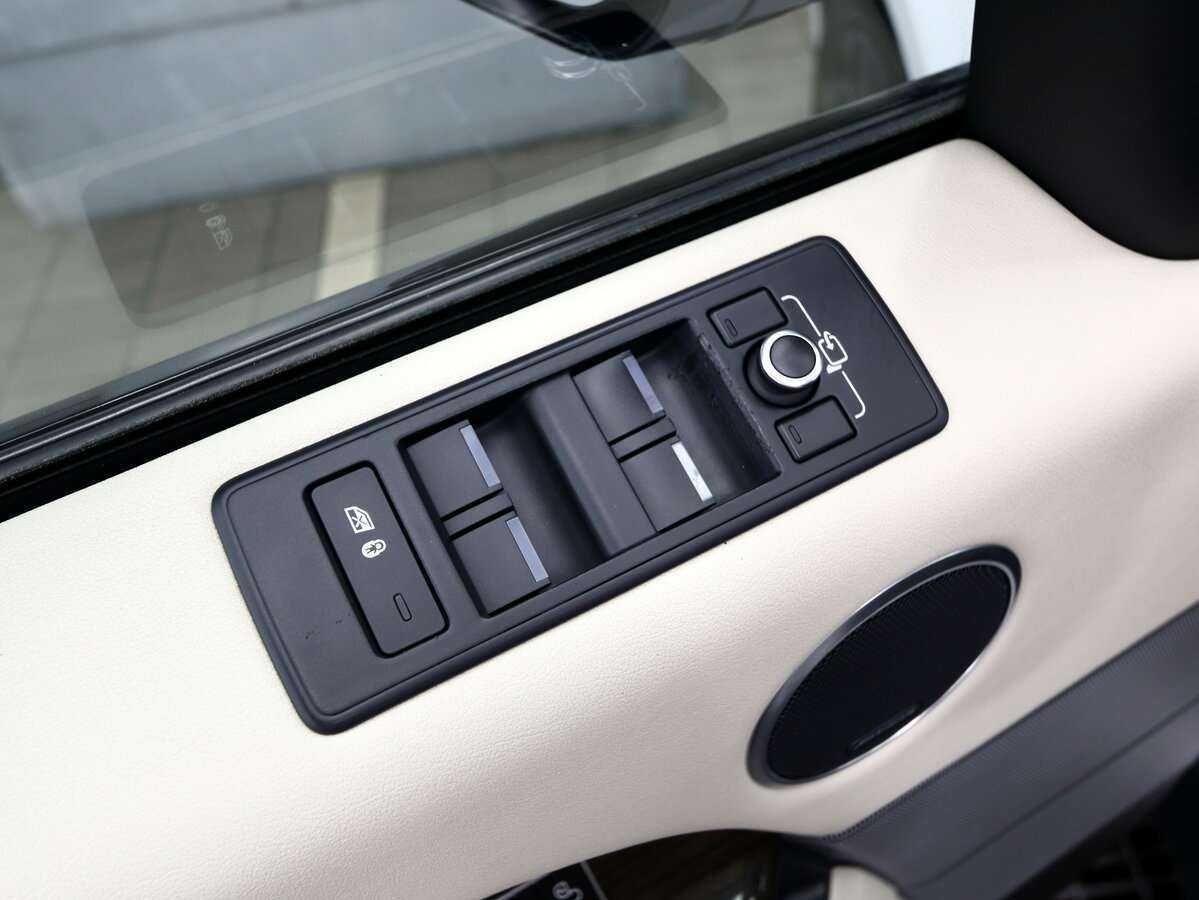 Land Rover Range Rover Sport, 2017 - 212 000 км. | Фото №7