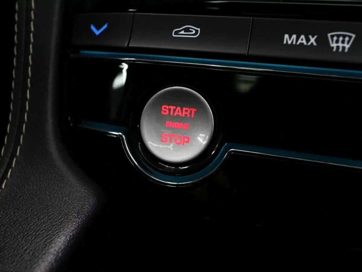 Jaguar F-Pace, 2016 Фото №24