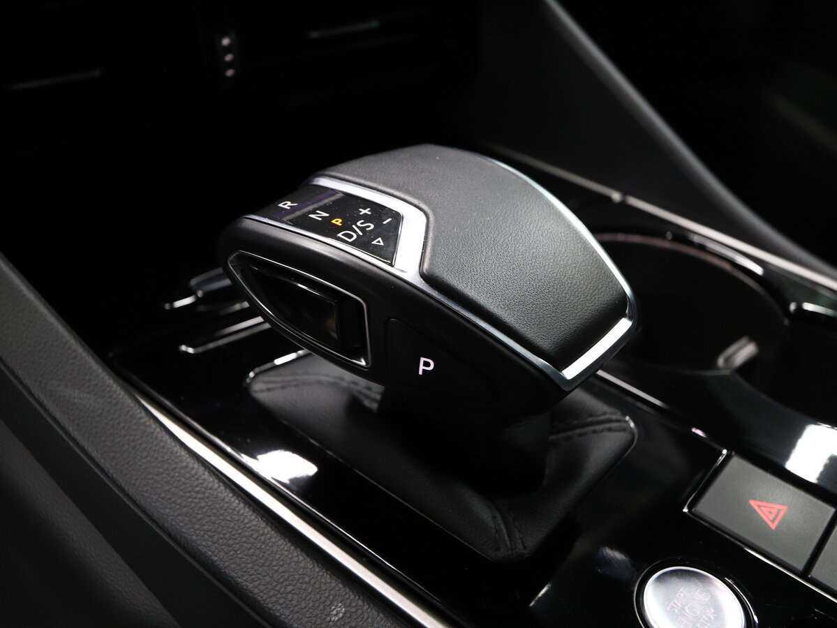 Volkswagen Touareg, 2019 Фото №10