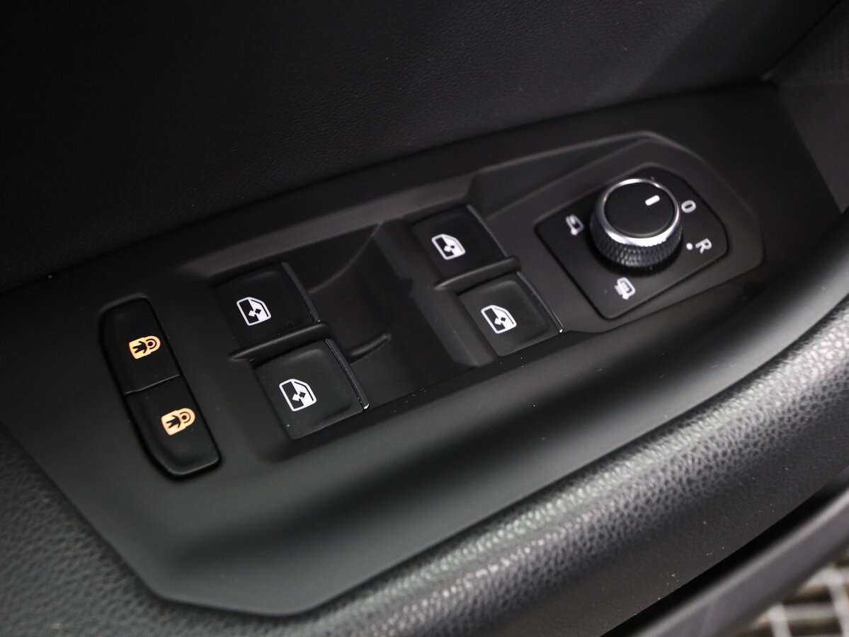 Volkswagen Touareg, 2018 Фото №9