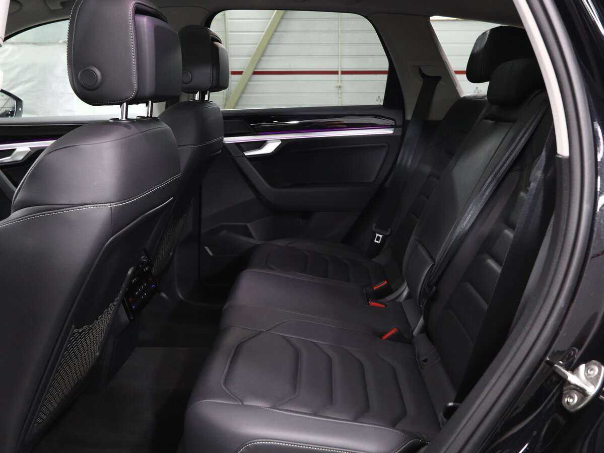 Volkswagen Touareg, 2018 Фото №13