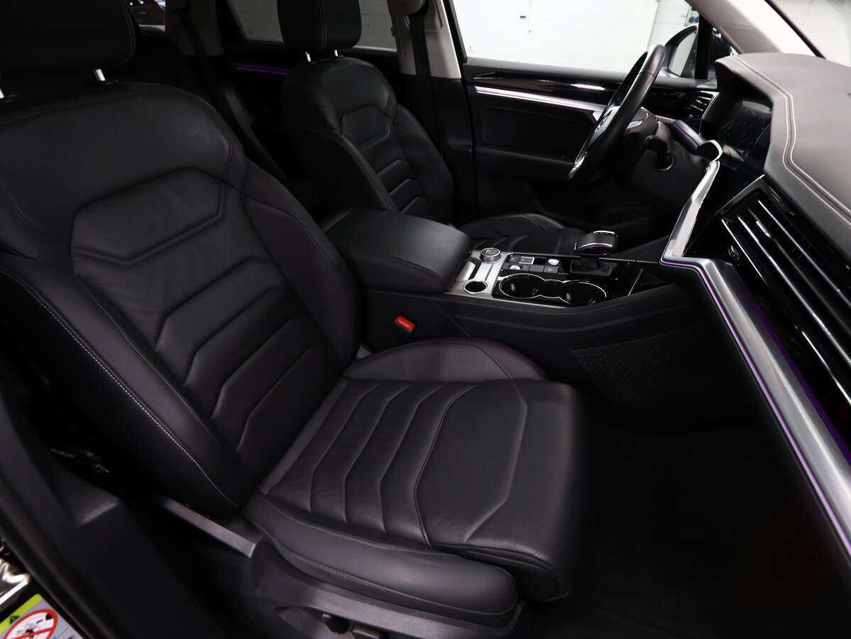 Volkswagen Touareg, 2018 Фото №15