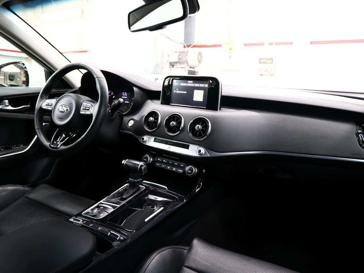 Kia Stinger, 2018 Фото №16