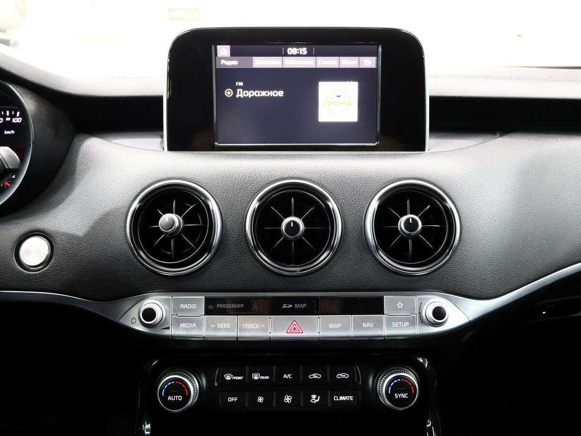 Kia Stinger, 2018 Фото №20