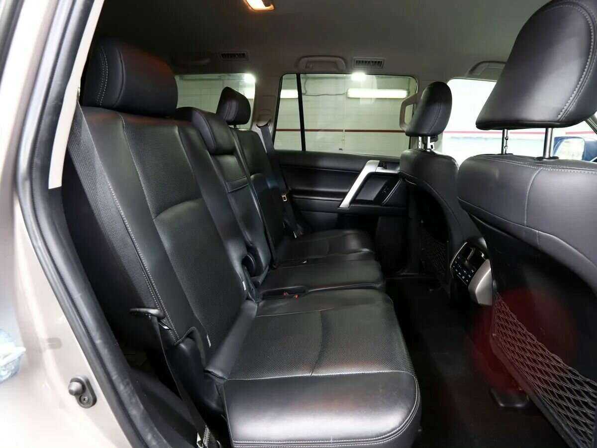 Toyota Land Cruiser Prado, 2018 Фото №13