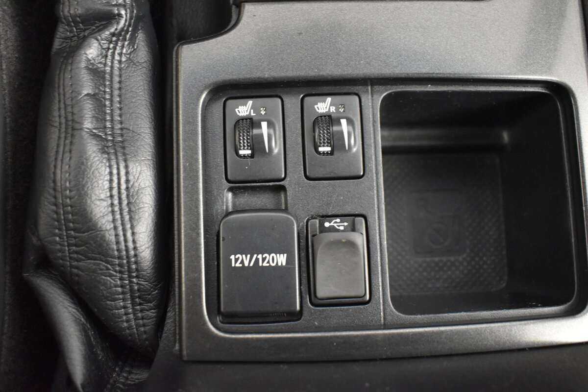 Toyota Land Cruiser Prado, 2017 Фото №17