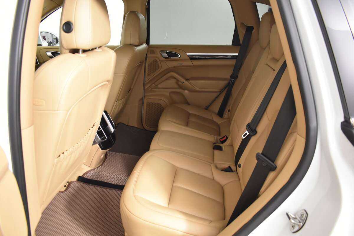 Porsche Cayenne Diesel, 2015 Фото №15