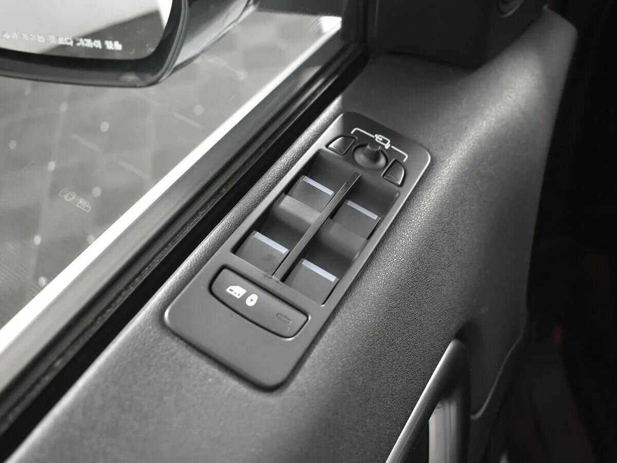 Land Rover Discovery Sport, 2016 - 108 000 км. | Фото №8