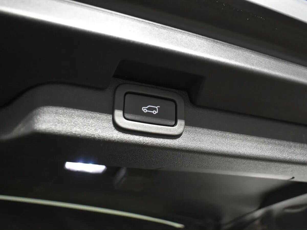 Land Rover Discovery, 2018 - 131 000 км. | Фото №7