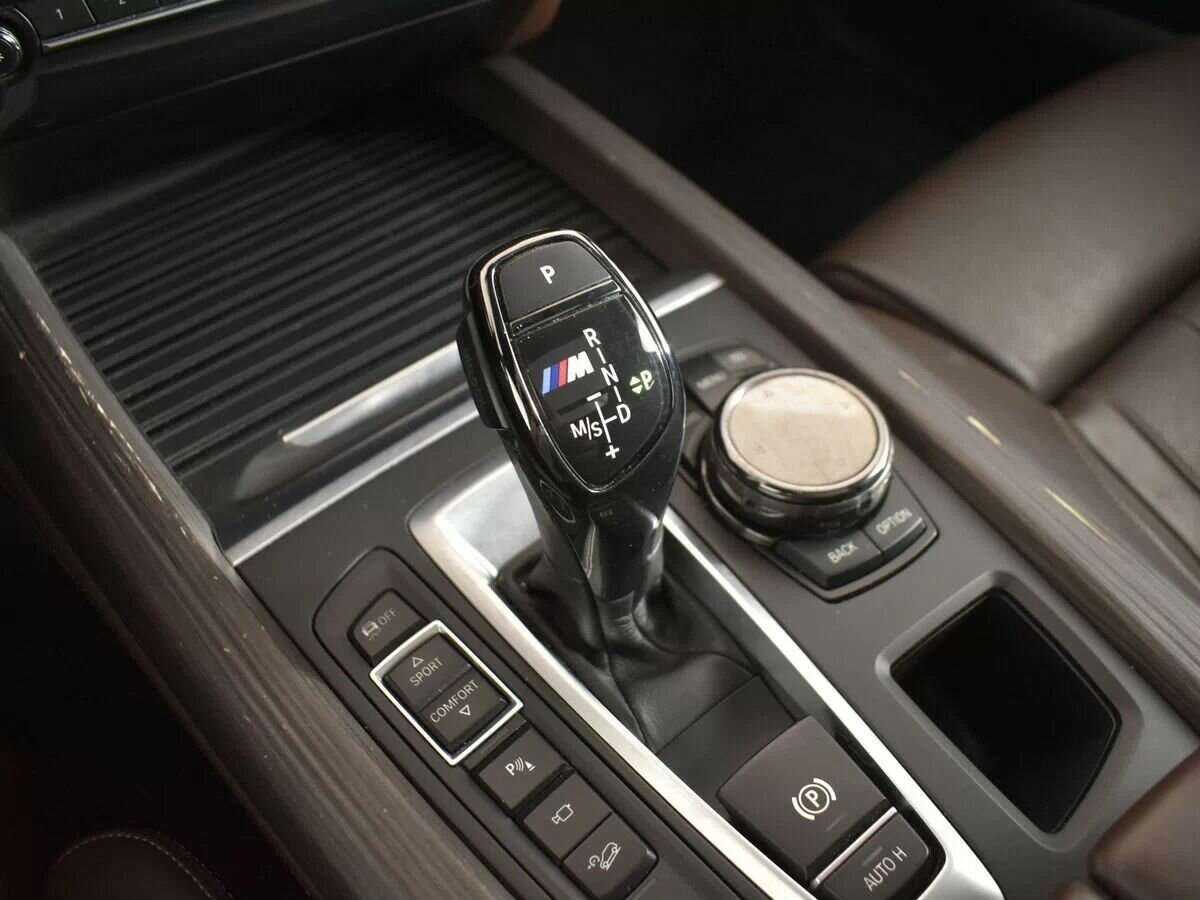 BMW X5 M50d, 2015 Фото №24