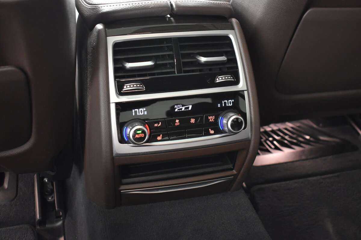 BMW 7 серии Long 730Ld xDrive, 2017 Фото №11