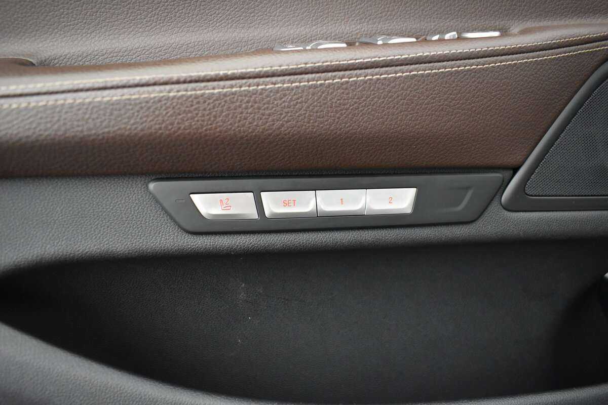 BMW 7 серии Long 730Ld xDrive, 2017 Фото №17