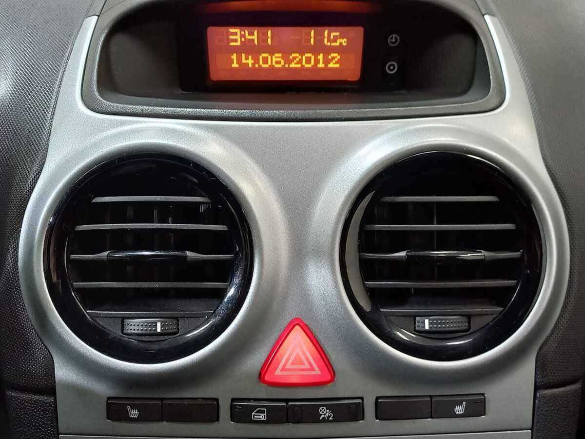 Opel Corsa, 2012 Фото №14