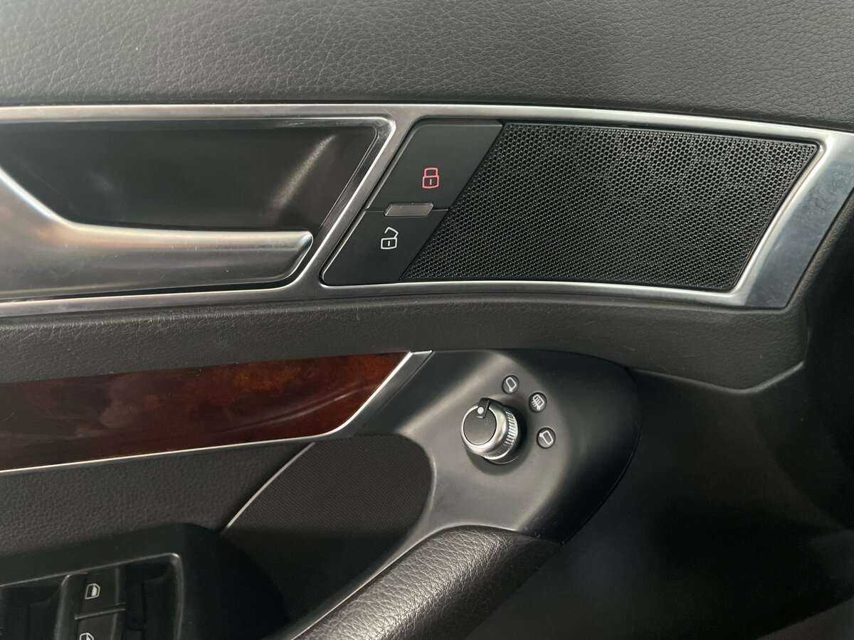 Audi A6, 2010 Фото №20