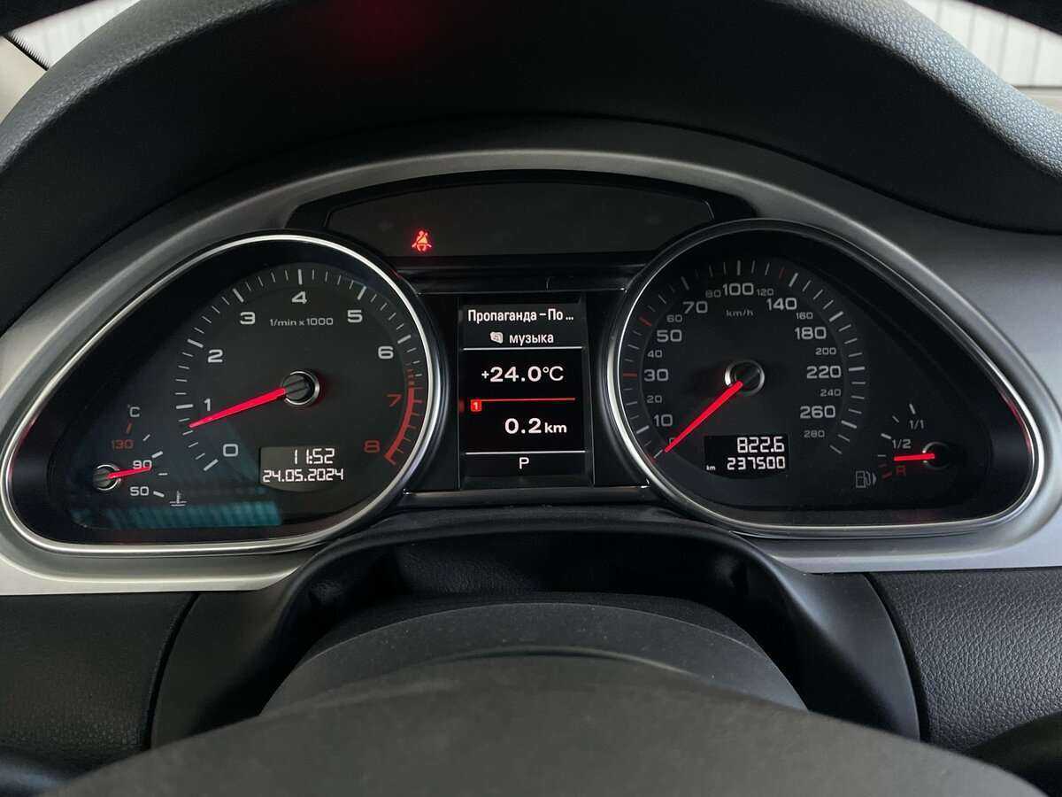 Audi Q7, 2011 Фото №11