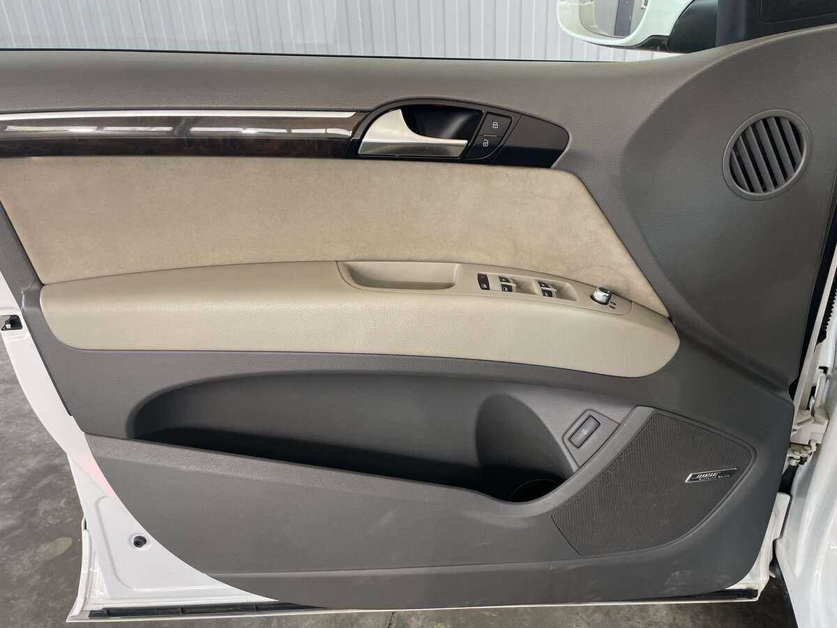 Audi Q7, 2011 Фото №21