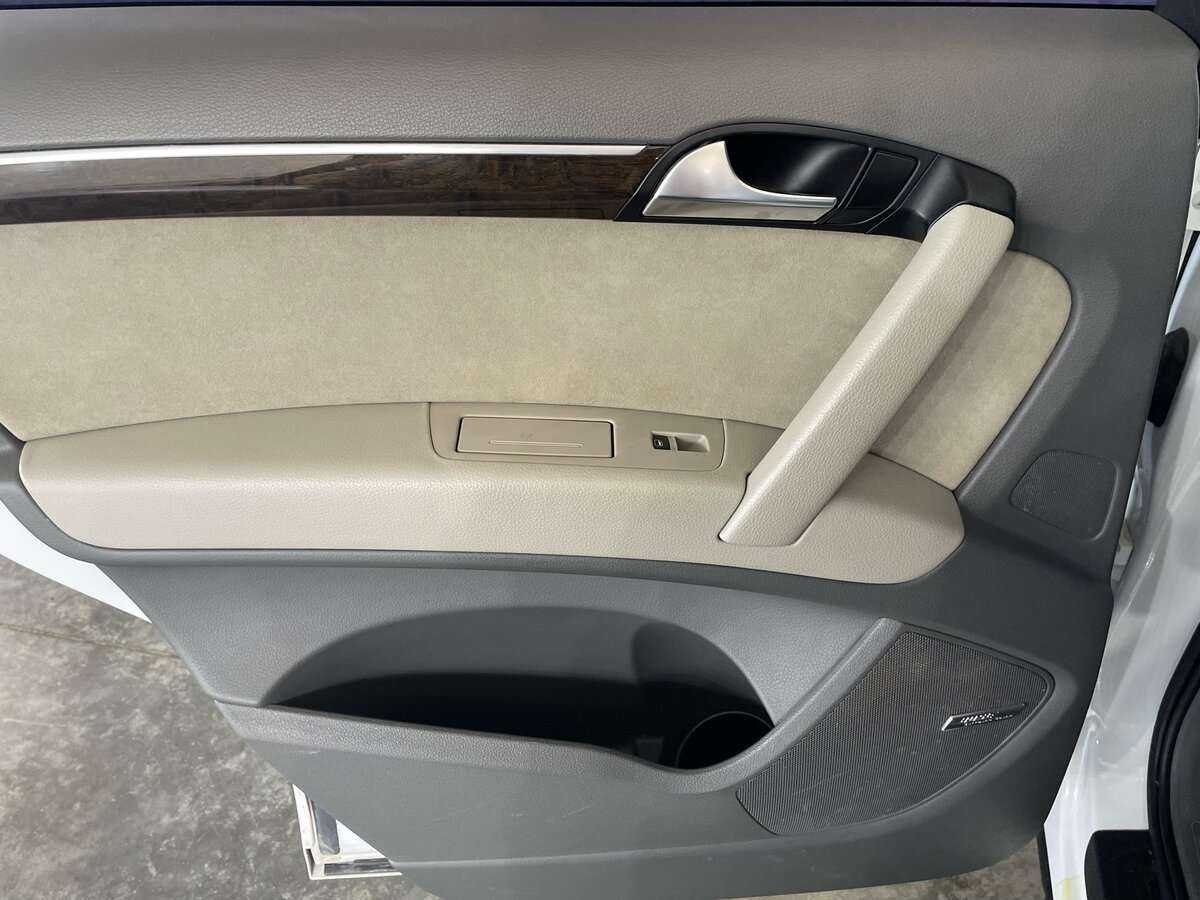 Audi Q7, 2011 Фото №23