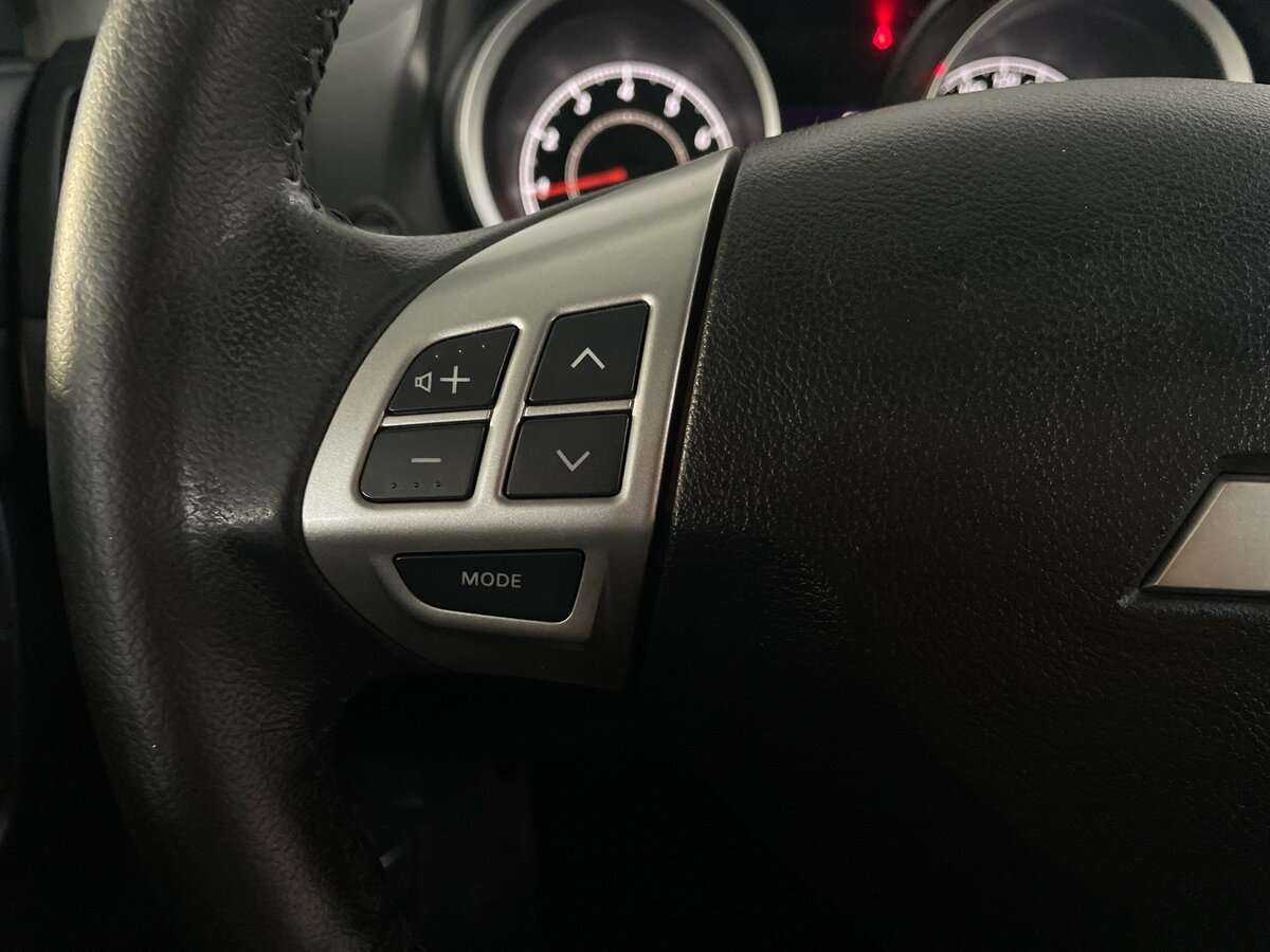 Mitsubishi Lancer, 2011 Фото №10