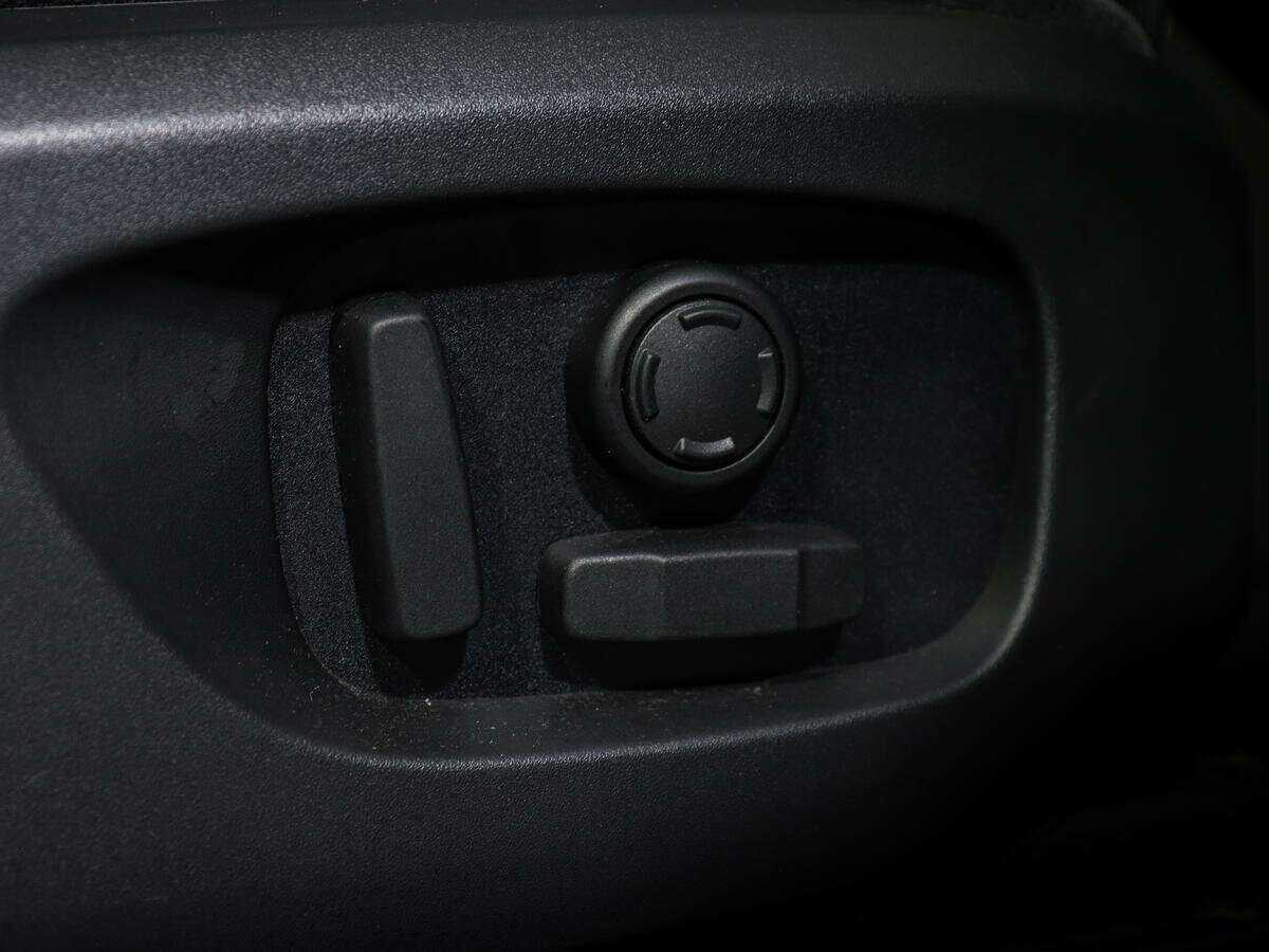 Land Rover Discovery Sport, 2018 Фото №17