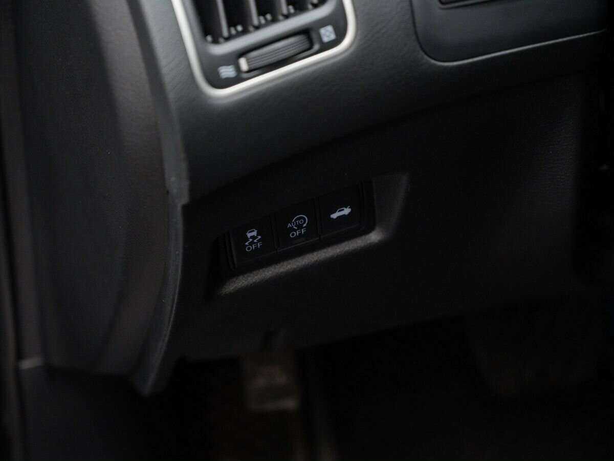 Infiniti Q50, 2017 Фото №18