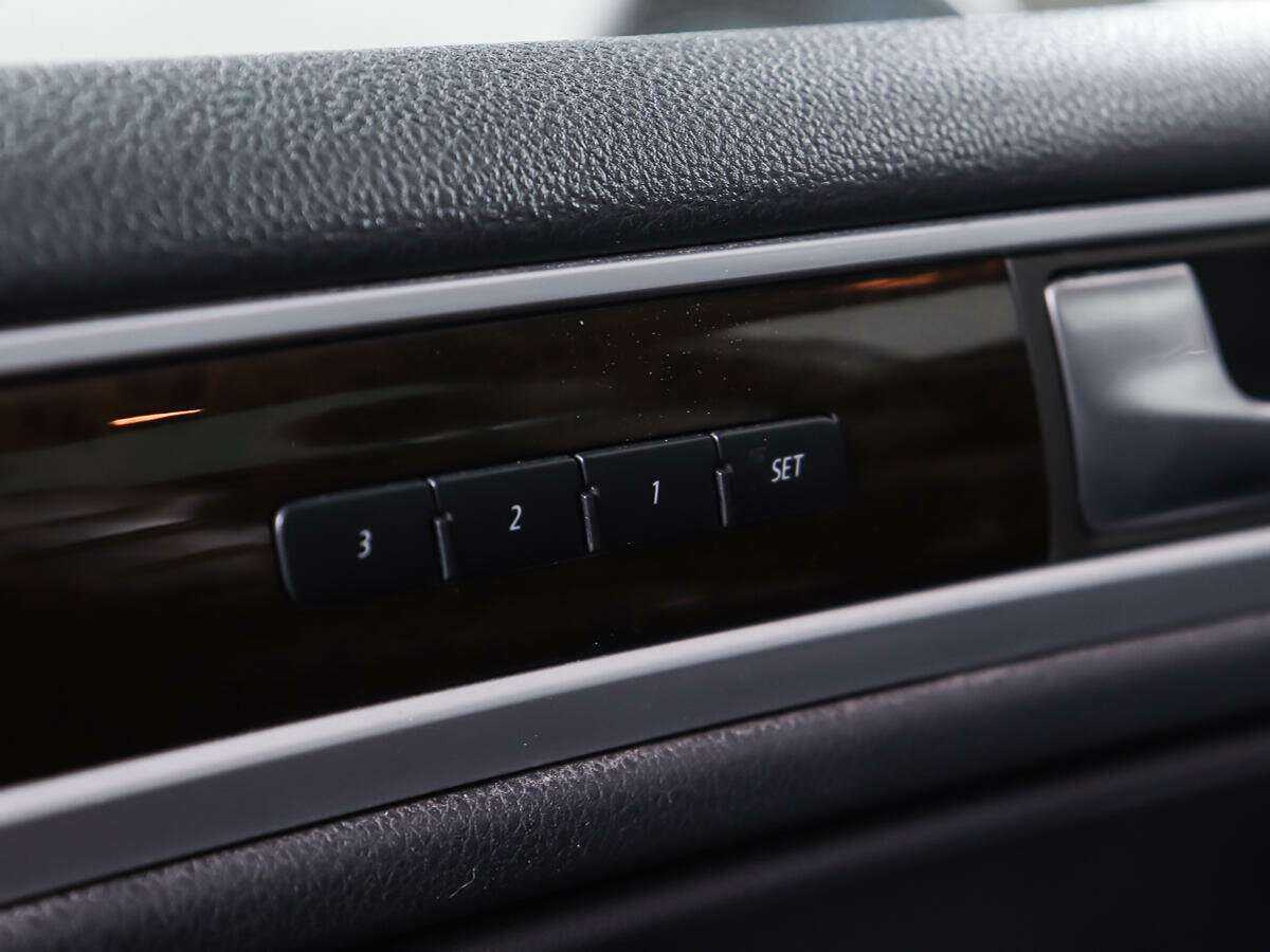 Volkswagen Touareg, 2013 Фото №20