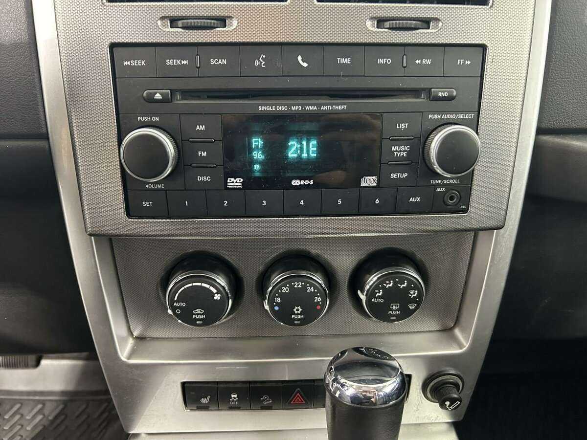 Jeep Cherokee, 2010 Фото №12